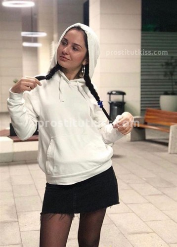  Наденька
